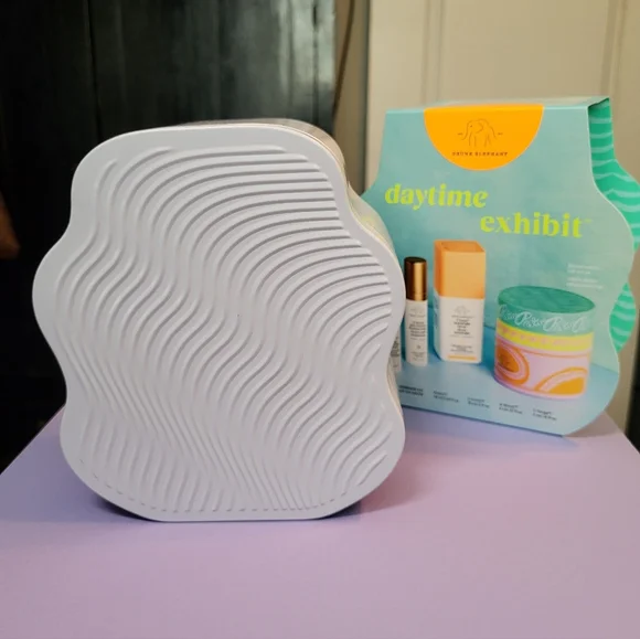 CLEARANCE! Drunk Elephant Daytime Exhibit Morning Skincare Set, New - Picture 5 of 7